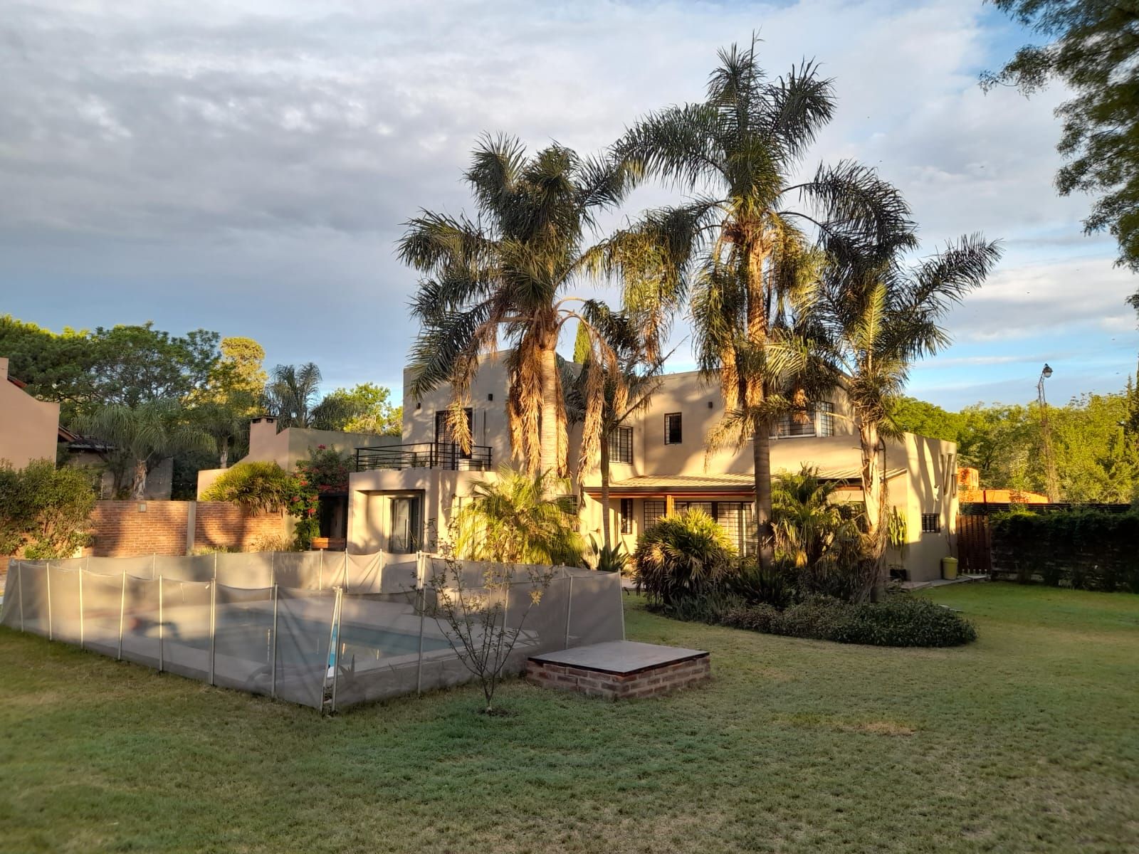 B° PARQUE PALMARES E  AV. ILLIA