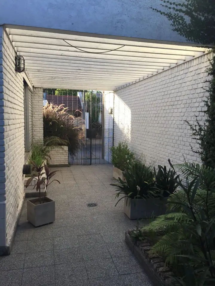 JUAN B. JUSTO 290, ENTRE ALMAFUERTE Y BOLIVAR — foto 1